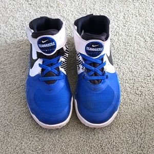 Boys Nike team Hustle